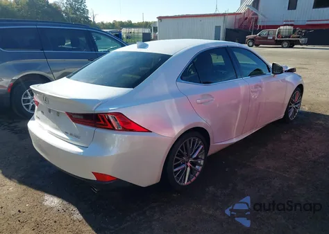 2016 Lexus Is 300 z USA, uszkodzony, nr VIN JTHCM1D21G5013743